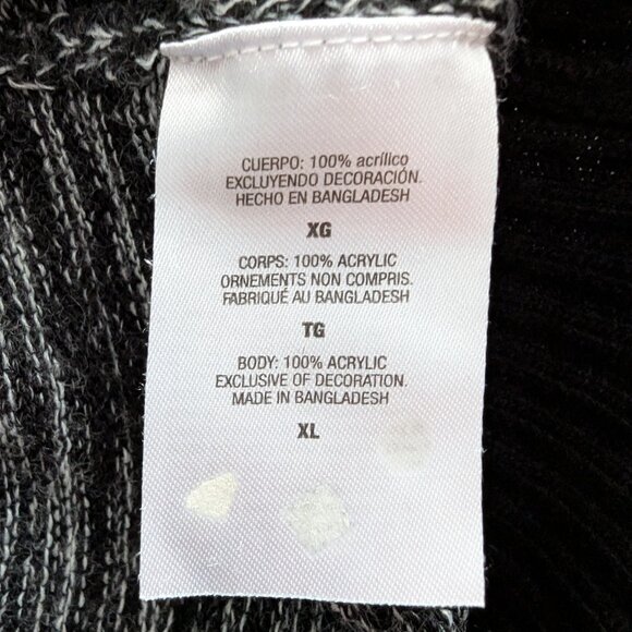 NHL Montreal Canadiens Grey and Black Knitted Hoodie - Size XL - Picture 11 of 12